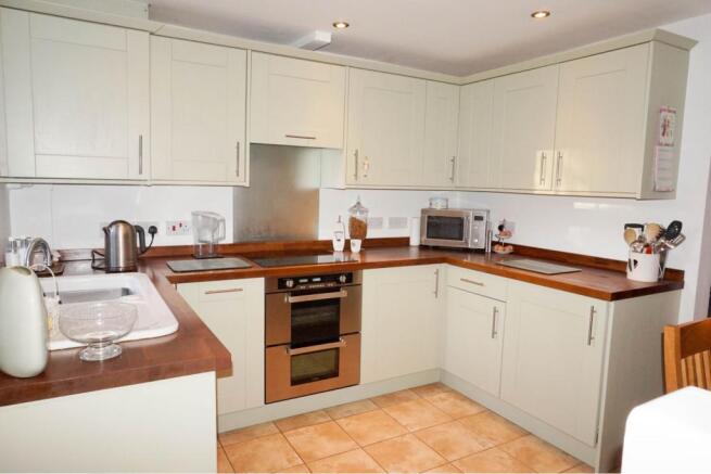 Kitchen / Breakfast