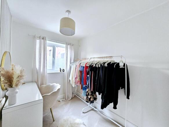 2 bed Flat for sale Image 10