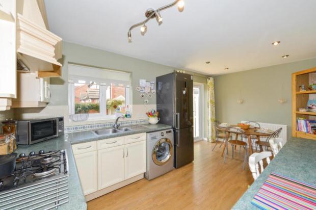 Kitchen/Breakfast Rm