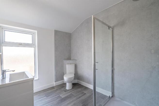 3 bed Terraced for sale Image 11