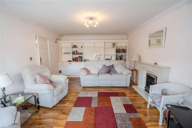 Living Room (2)