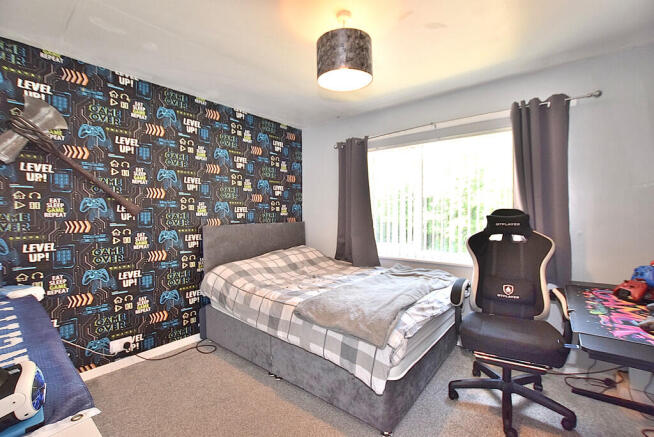 3 bed Terraced for sale Image 8