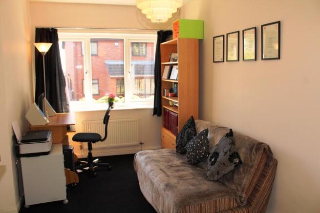 Study / Bedroom 5
