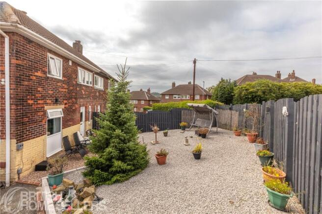 3 bed Semi-Detached for sale Image 12