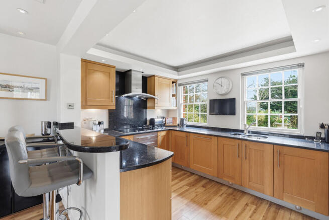 Spinney House26