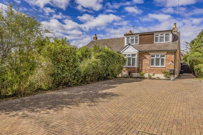 47 Frogmore Lane, Horndean-PorticoMarketing-SoldBy