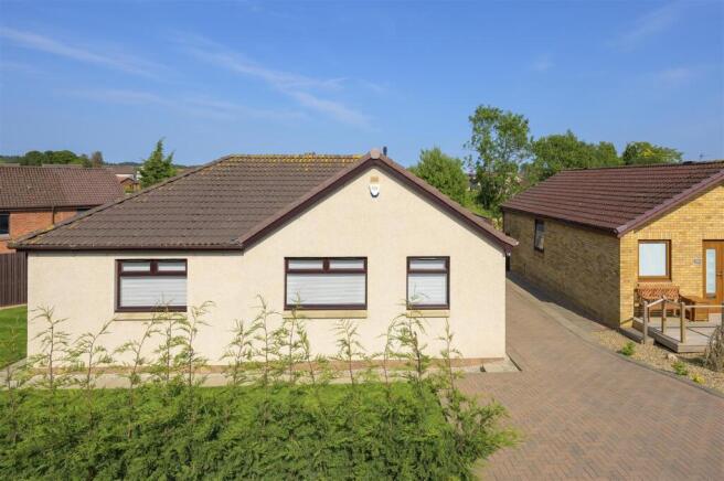 8GlenMoristonDrive003.jpg
