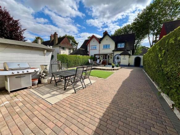 Laburnum Avenue, Garden Village, Hull photo 4