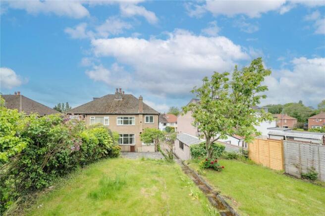 3 bed Semi-Detached for sale Image 9