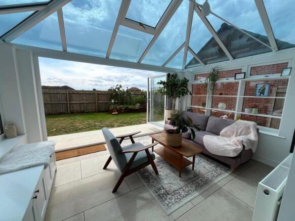 4 bed Detached for sale Image 11