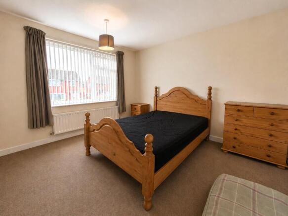 2 bed Bungalow for sale Image 6