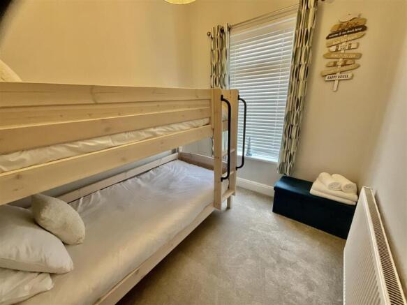 3 bed Semi-Detached for sale Image 8