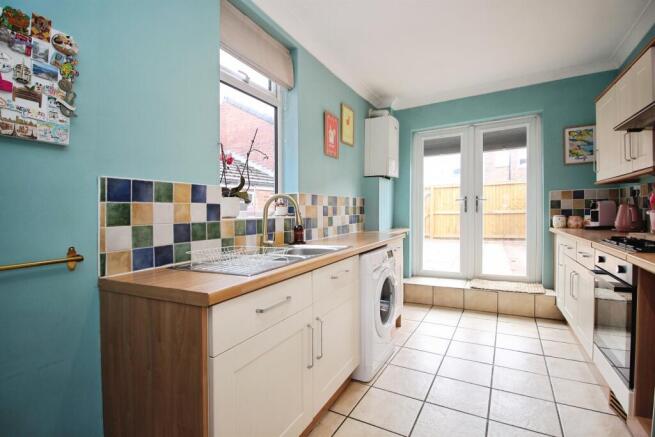 2 bed Terraced for sale Image 11