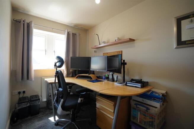 4 bed Town House for sale Image 12