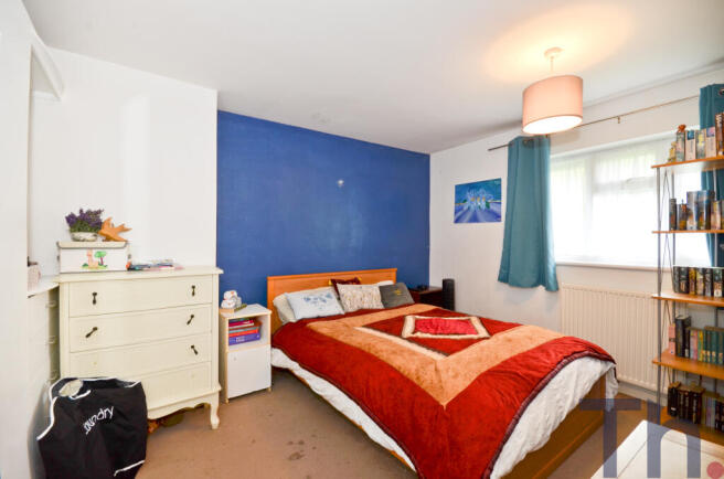 Bedroom 1.JPG