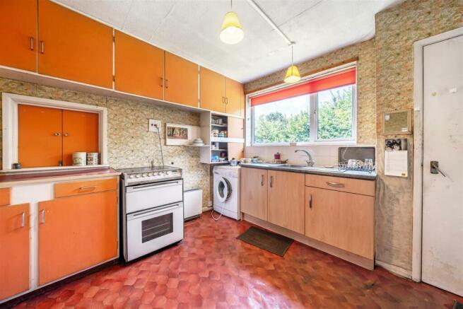 Kitchen / Breakfast Room