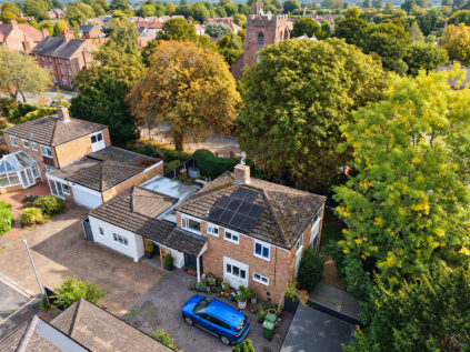 Sundorne, Overton-On-Dee - Wonderful Home with Potential Annexe