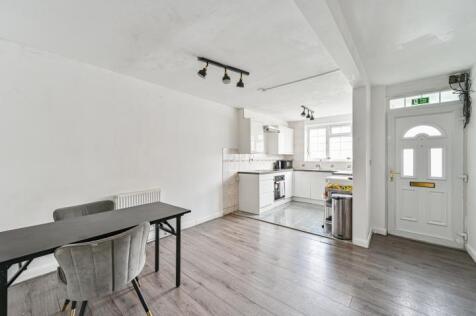 Blanch Close, London, SE15