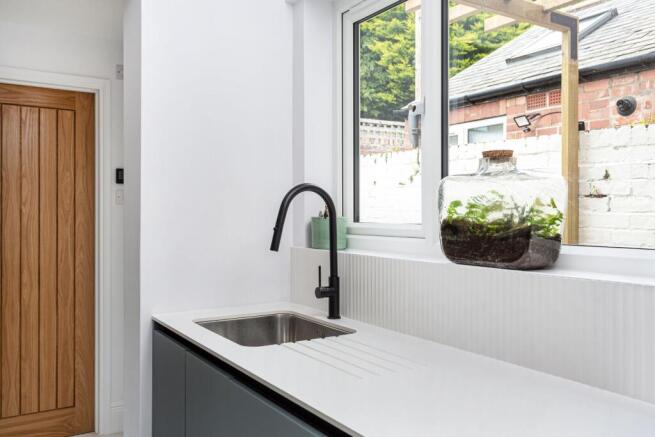 3 bed Terraced for sale Image 7