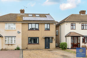 22, Dunster Close, Romford RM5 3AT