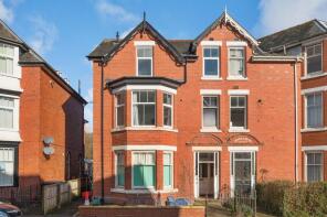 2 Flat 2, Aysgarth, Craig Road, Llandrindod Wells LD1 5HS