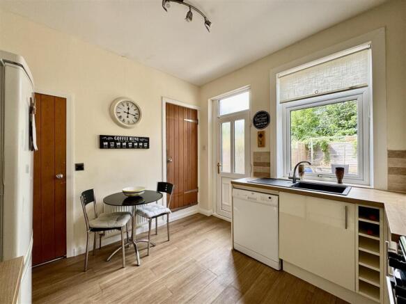 Kitchen diner