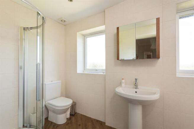 Family Bath Alt View
