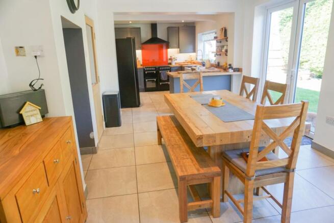 Kitchen/Dining Room