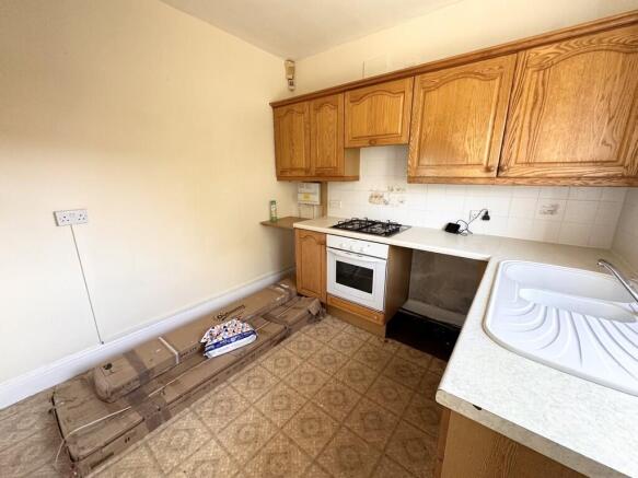 3 bed Semi-Detached for sale Image 4