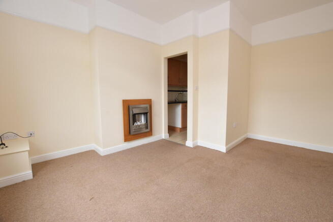 Living Room (2)