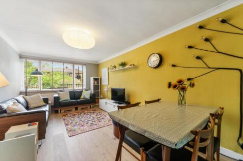 Lambourn Close, Hanwell, W7