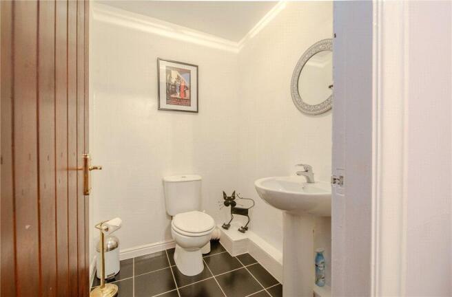 5 bed Barn Conversion for sale Image 12