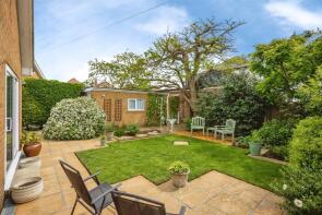 4, Fairfield Close, Nottingham NG11 7BJ