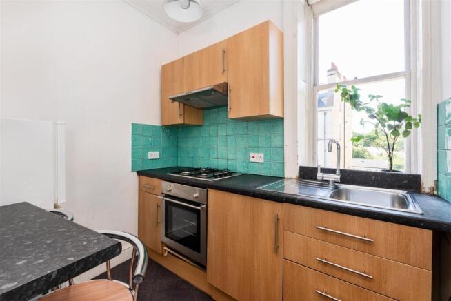 Second Floor Flat, 6 Bathwick Street-9.jpg