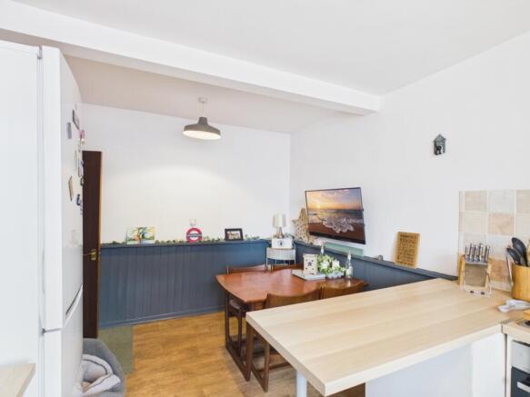 2 bed Terraced for sale Image 6