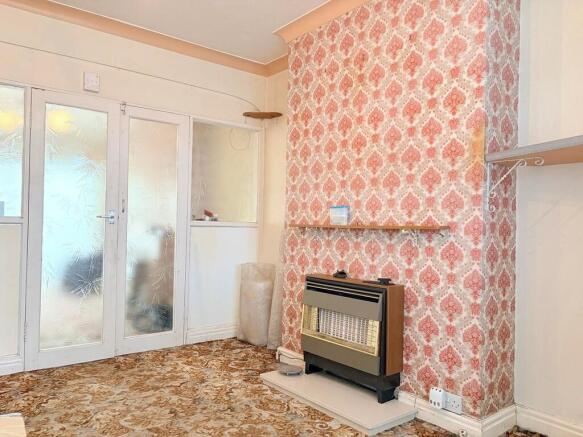 3 bed Semi-Detached for sale Image 4