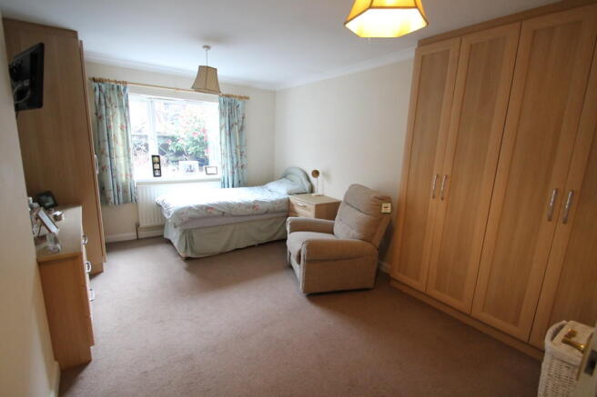 Photo 12