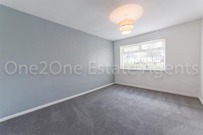 24 Bowen Close-4.jpg