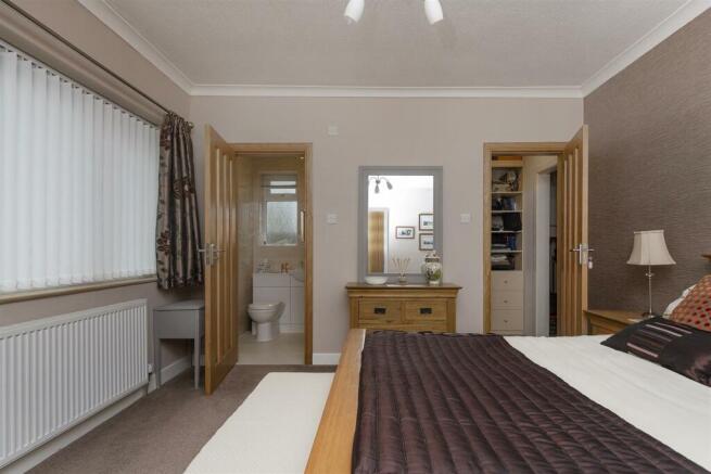 Bramleys Estate Agents - Bradley - Bradley Road (7