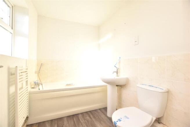 2 bed Apartment for sale Image 9