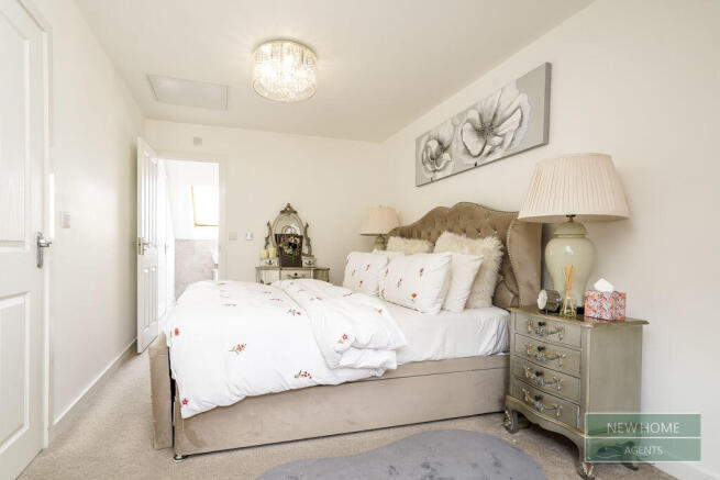3 bed Semi-Detached for sale Image 7