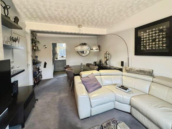 Living Room/ Diner