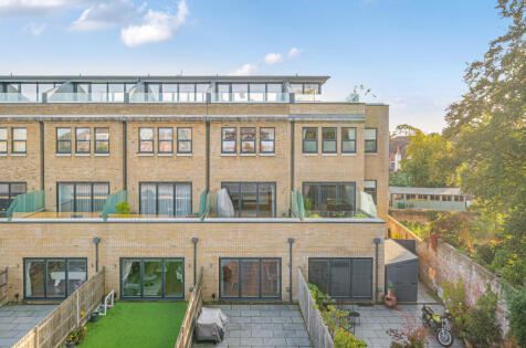 Wykeham Place, Fareham, Hampshire, PO16