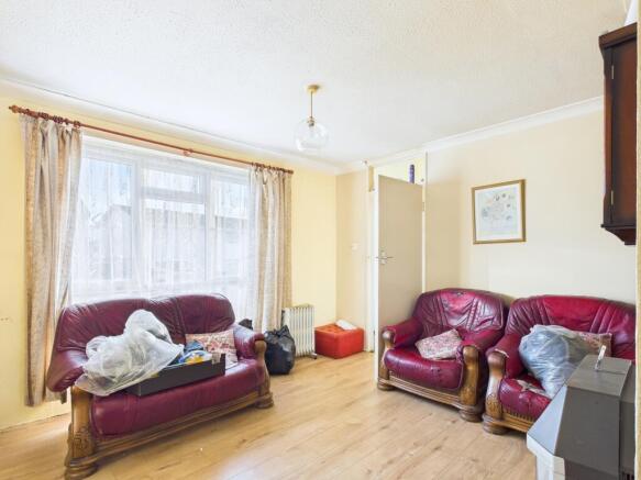 CAM01338G0-PR0164-STILL004