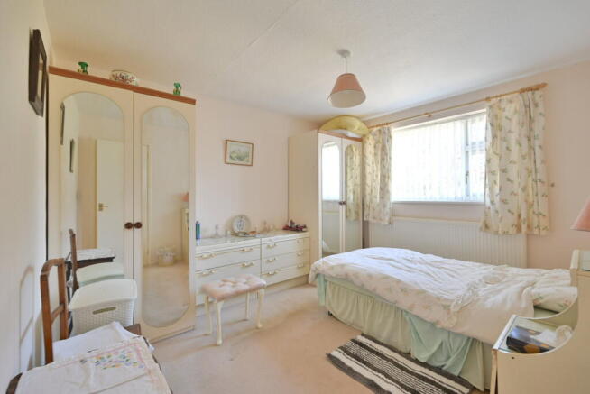 2 bed Semi-Detached Bungalow for sale Image 10