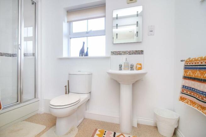 Bedroom 2 Ensuite