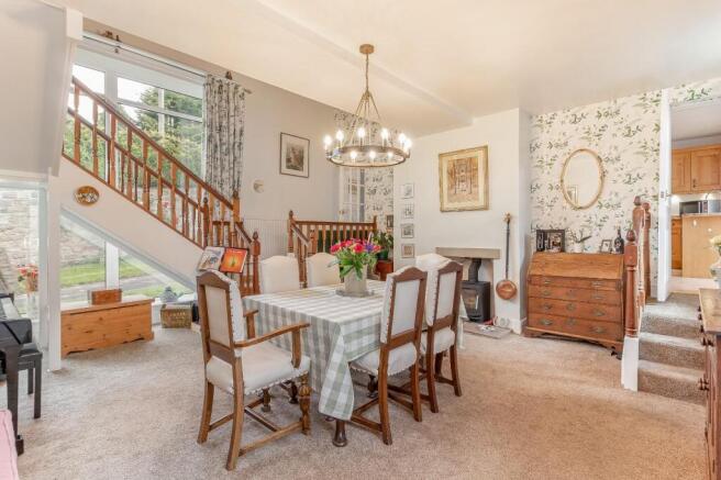 4 bed Detached for sale Image 6