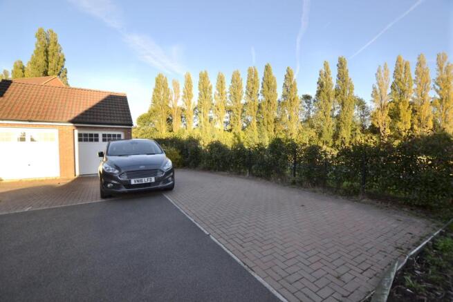 Driveway  Garage