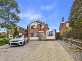 39, Charles Avenue, Louth LN11 0BG