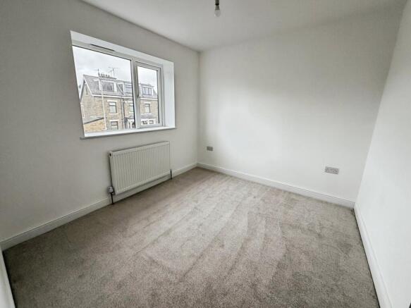 4 bed Town House for sale Image 11